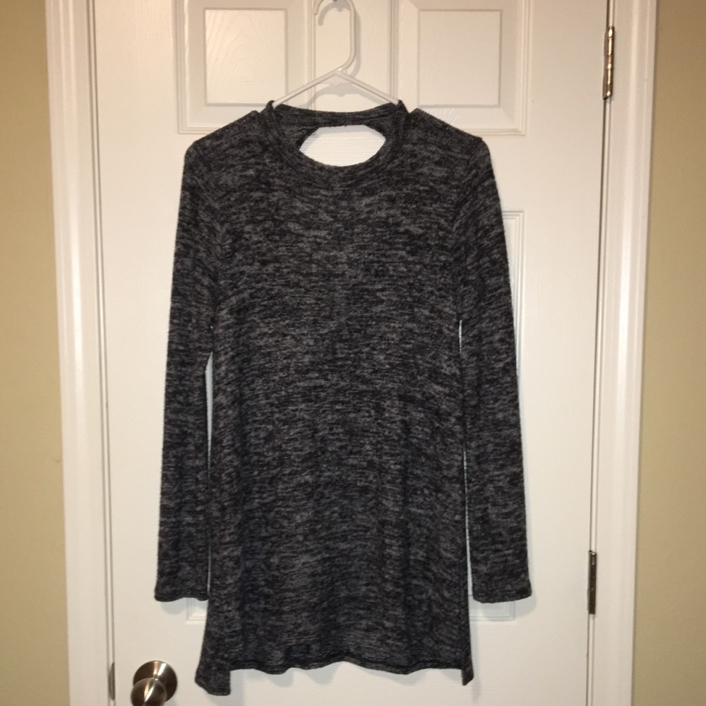 Women’s open back sweater